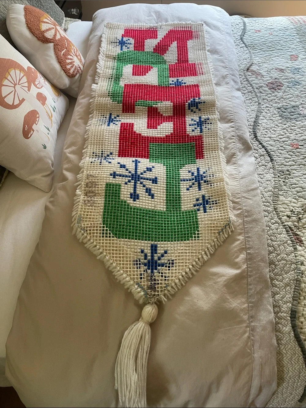Vintage Homemade Latch Hook Wall/Door Hanging Noel 36 x 13”